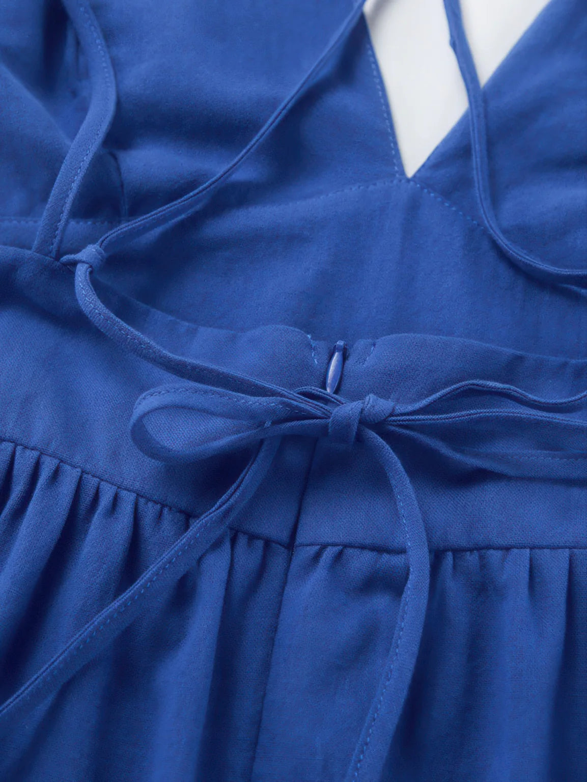 V-neck backless strap dress