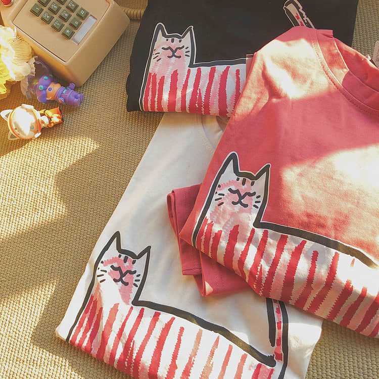 Kitty fun print short-sleeved loves T-shirt | YonPop