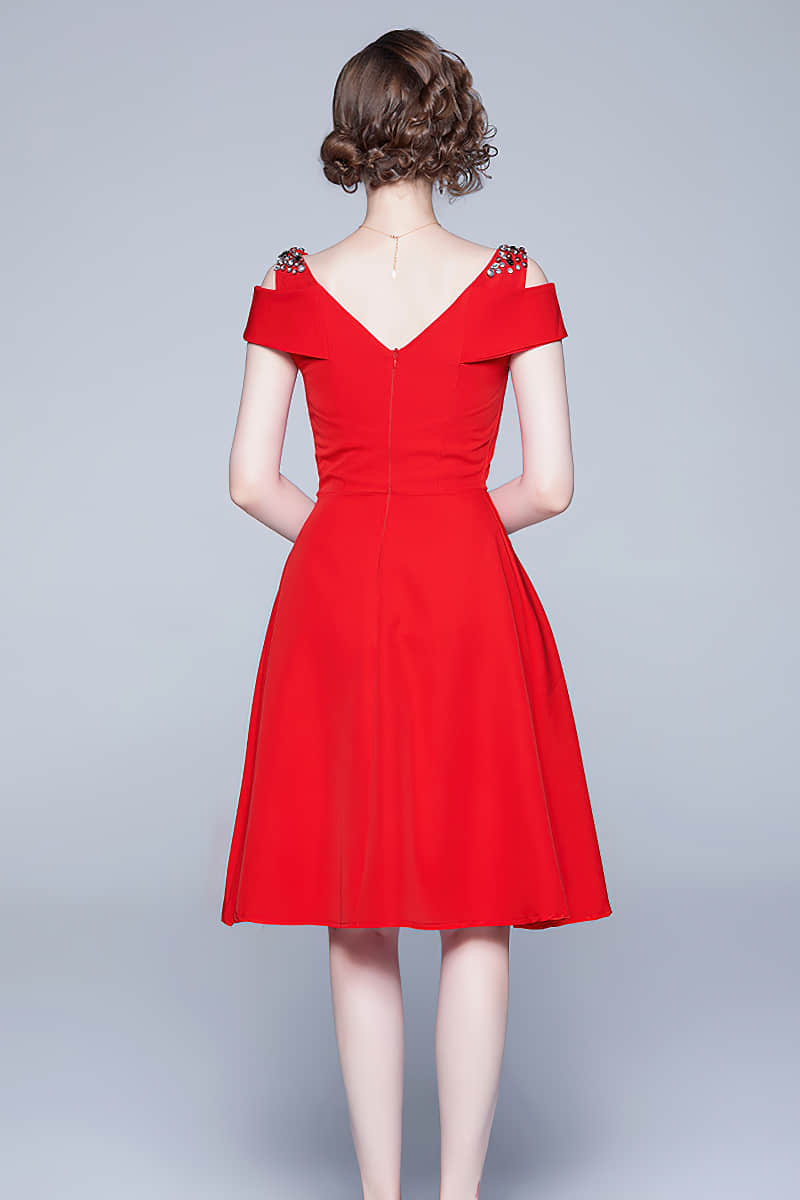 Off-the-shoulder A-line dinner dress | YonPop