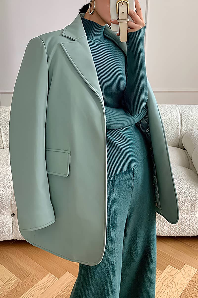 Lockere Hose mit geradem Bein Cardigan Pullover Mantel Zweiteilig + Rollkragenoberteil