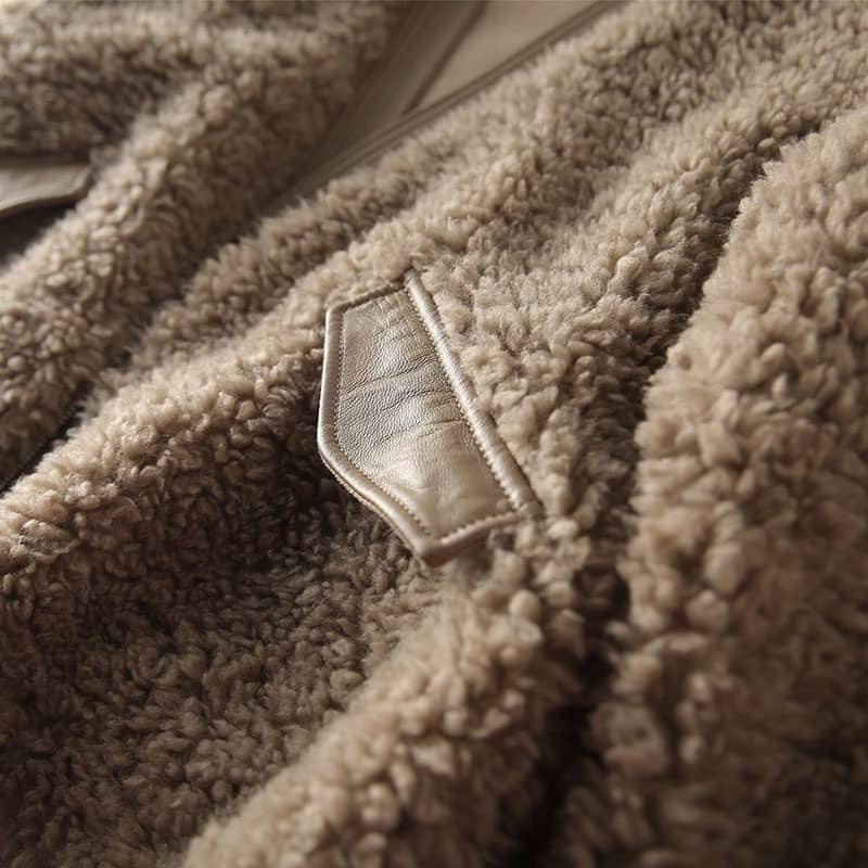 Kurzmantel aus Lammwollimitat für Damen