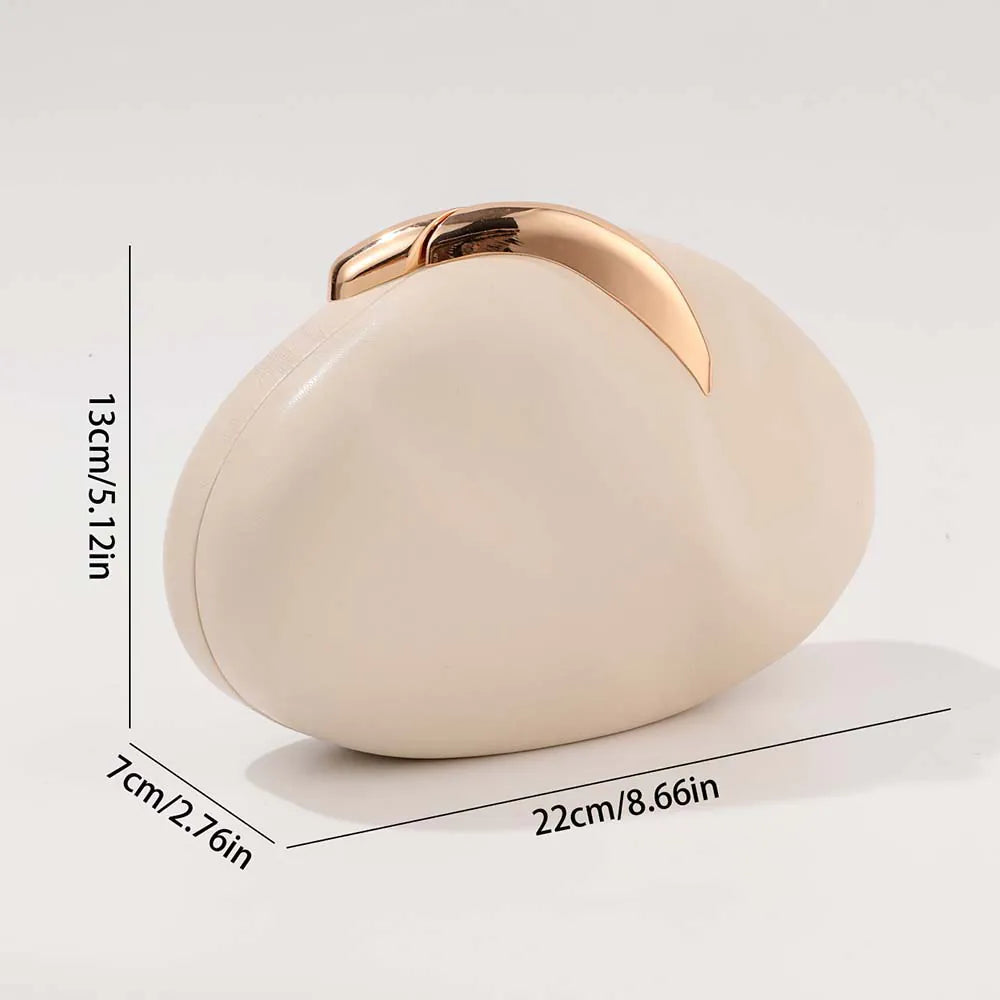 Beige handbag with gold clasp and measurements on a white background. #Color_Beige