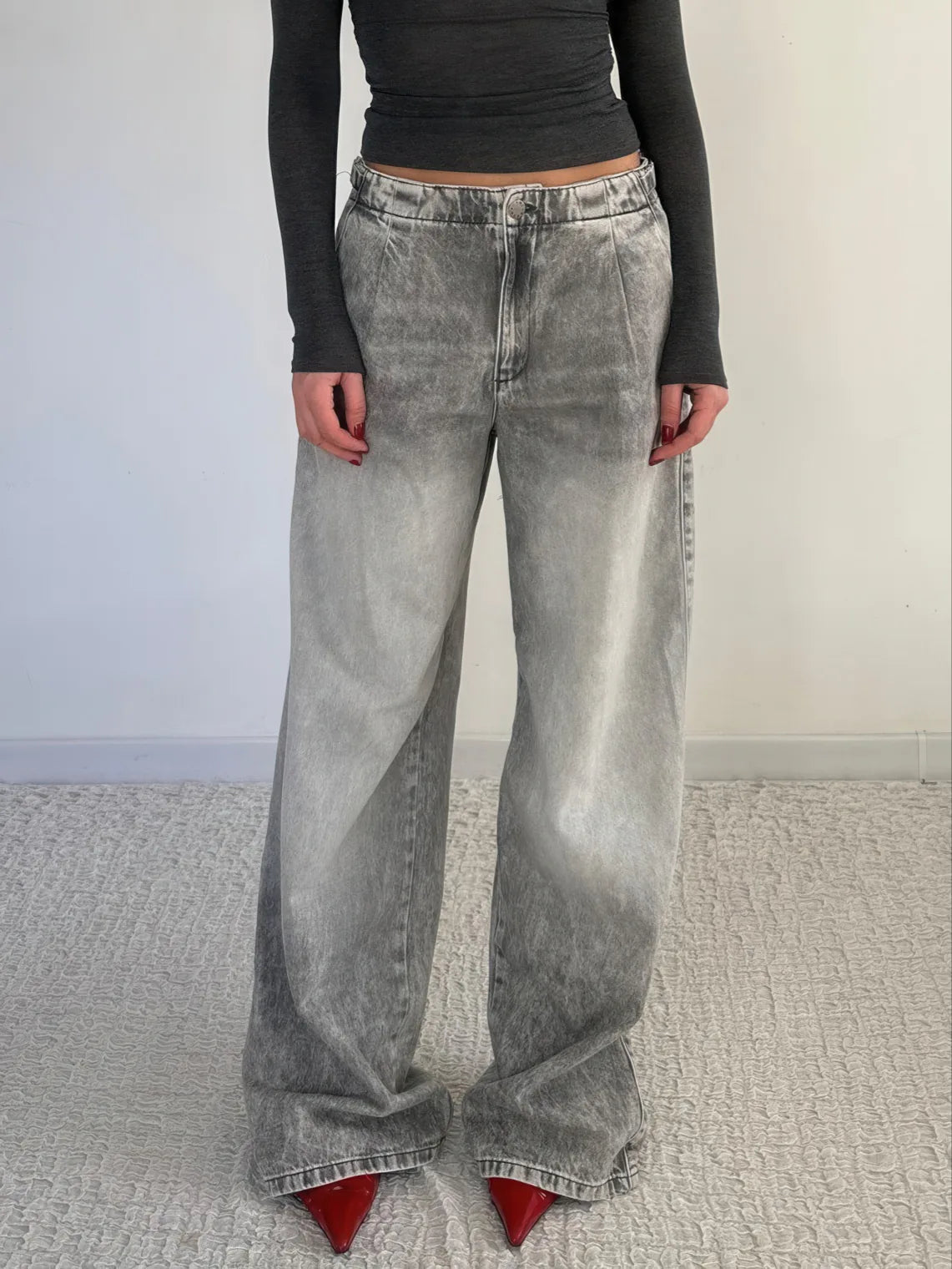 Low-Rise Distressed Wide-Leg Jeans