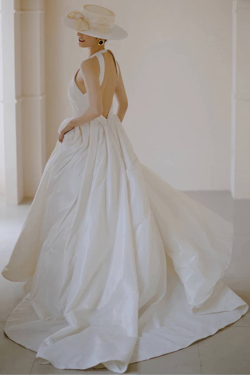 Satin Backless Sleeveless Wedding Dress