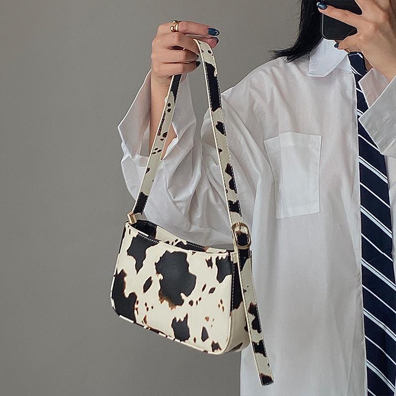 cow spot pattern shoulder bag  | YonPop