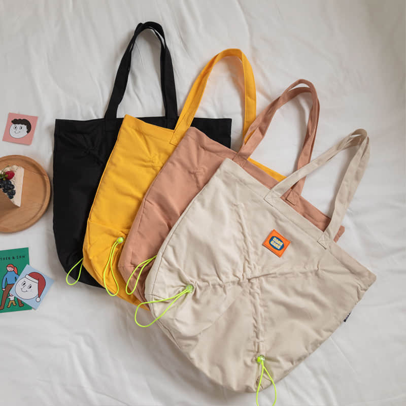 Pleated handbag  | YonPop