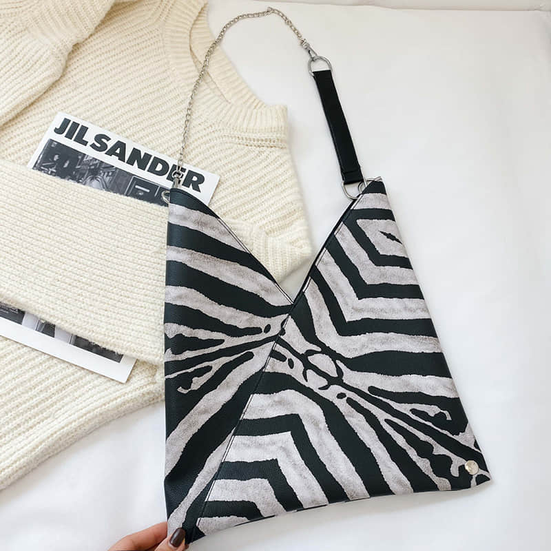 Personalized retro women's bag texture tote bag Zebra | YonPop