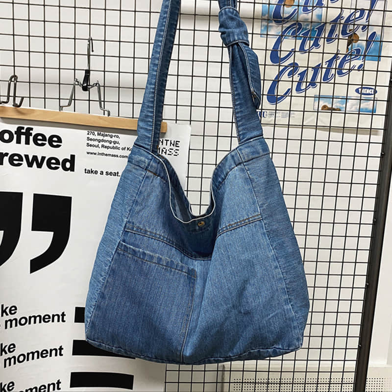 Denim crossbody bag  | YonPop