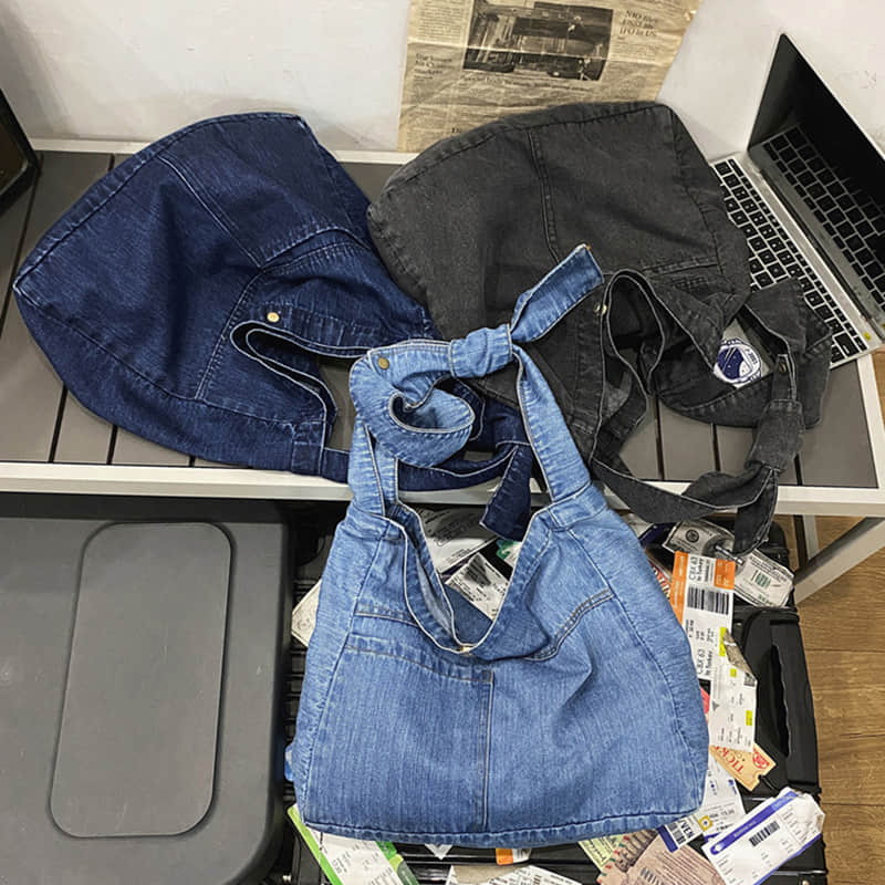 Denim crossbody bag  | YonPop