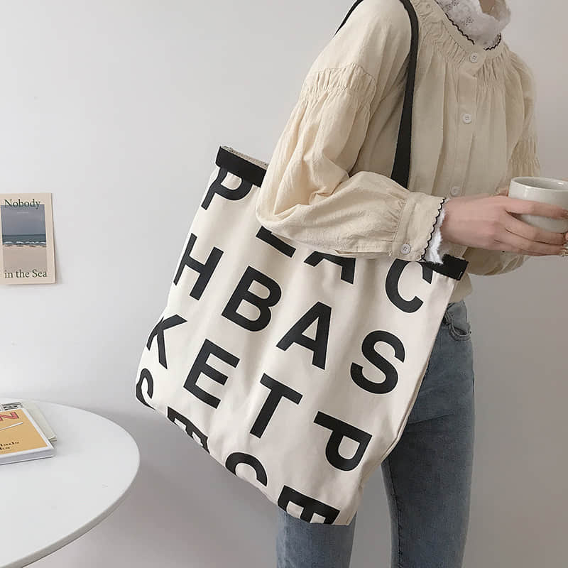 Large capacity letter canvas bag Off White | YonPop