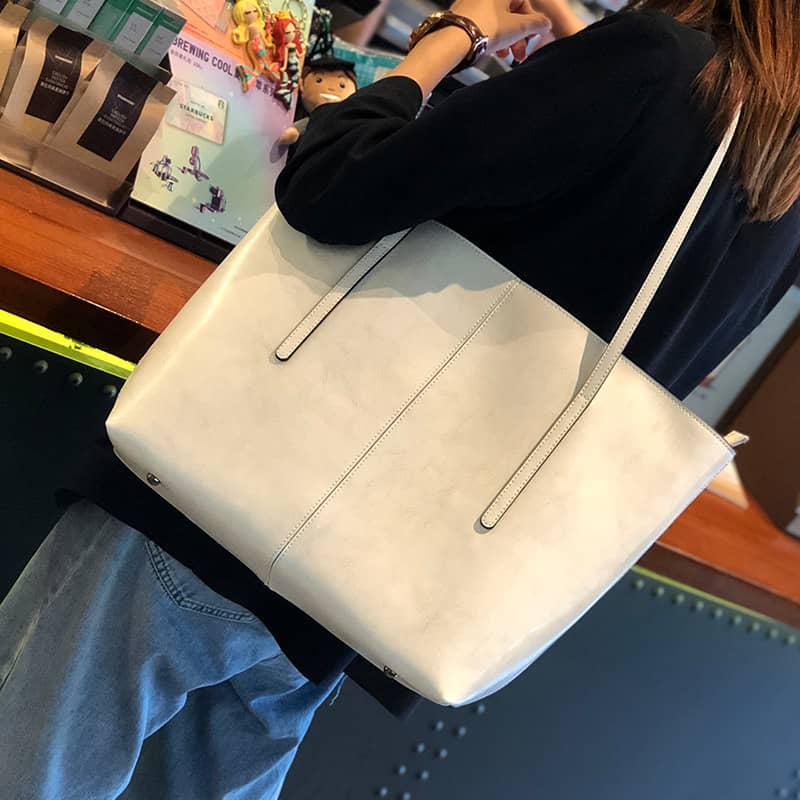 Sac à bandoulière en cuir rétro pour femme de grande capacité