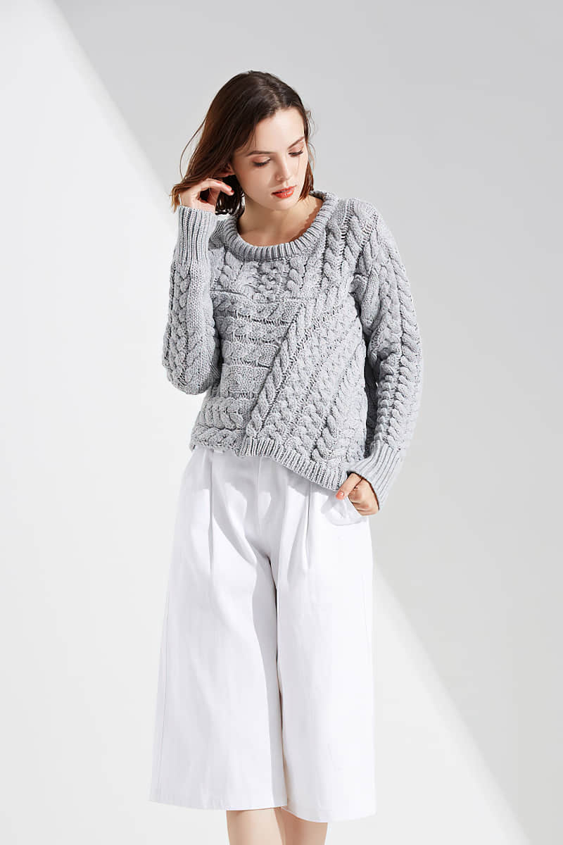 Women's twist pullover sweater  | YonPop