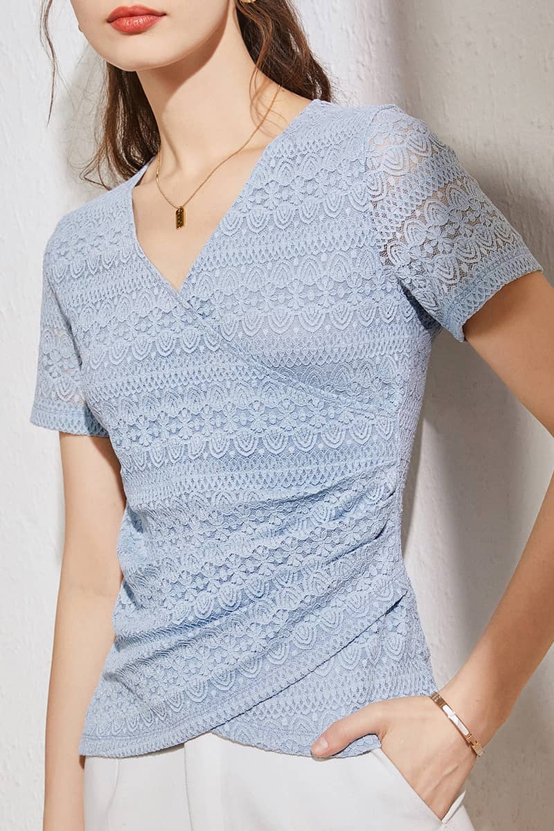 Pleated V-neck short-sleeved t-shirt Lightblue / L | YonPop