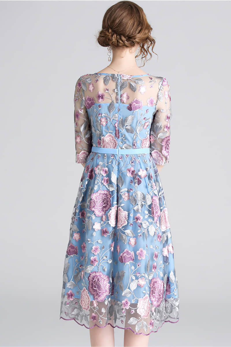 Spring and summer embroidered dress  | YonPop