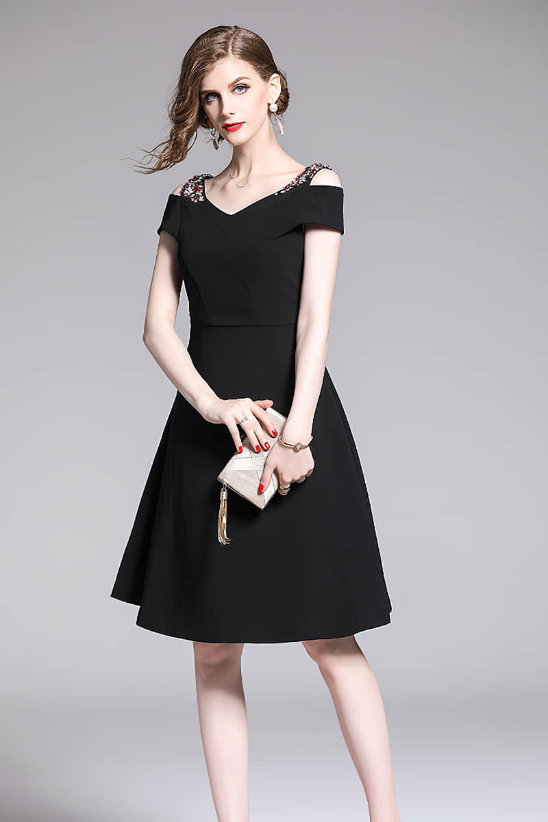 Off-the-shoulder A-line dinner dress Black / L | YonPop