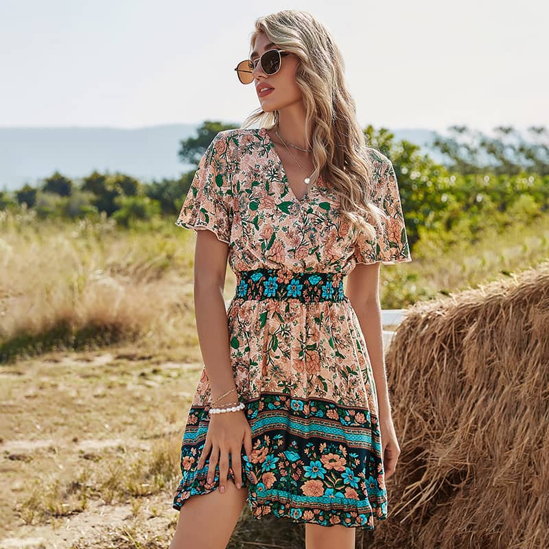 High-waisted V-neck short-sleeved boho print dress  | YonPop