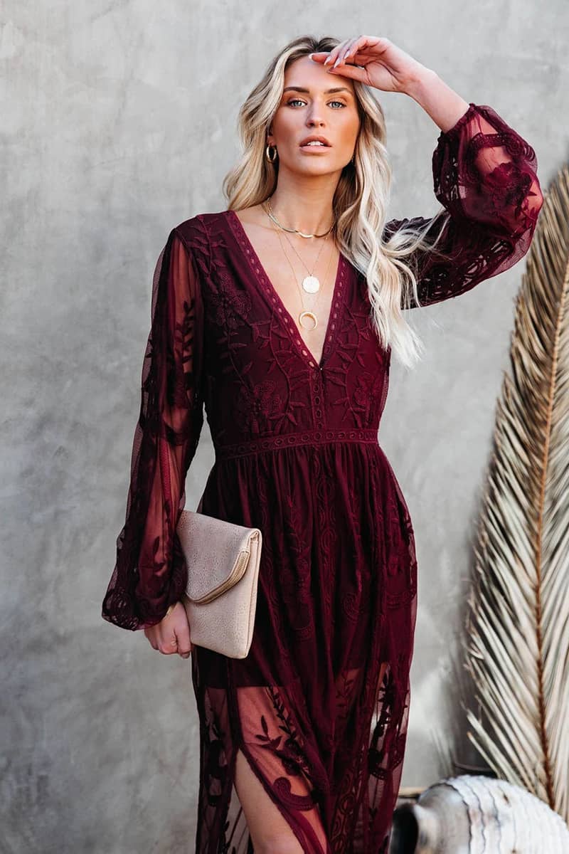 Lace long sleeve V-neck solid color dress Red / M | YonPop
