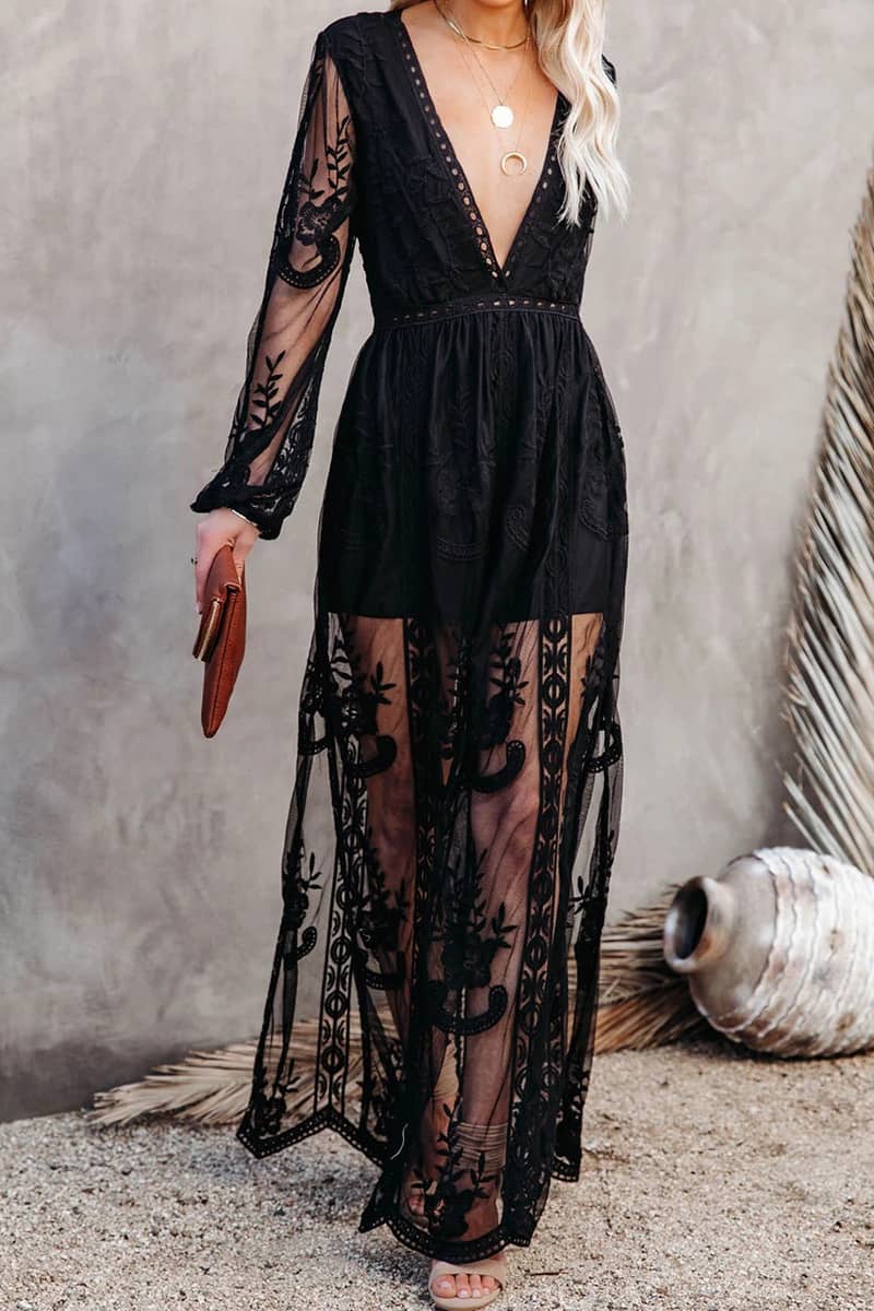 Lace long sleeve V-neck solid color dress Black / M | YonPop