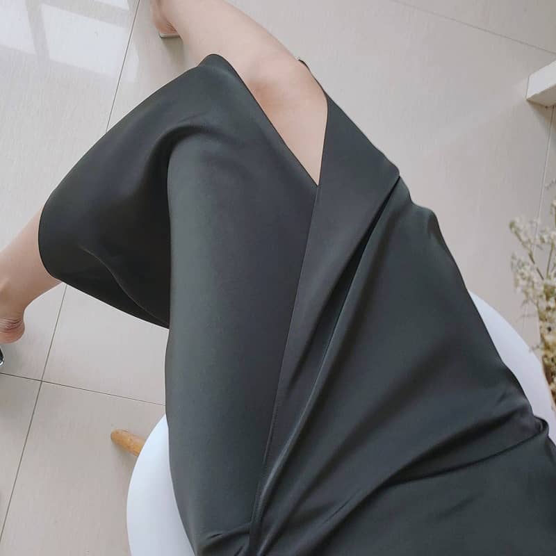 Drape high waist split skirt Black / S | YonPop